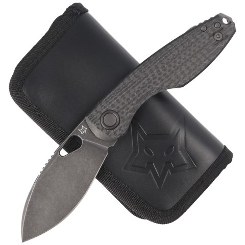 Nóż składany FOX Chilin Black Carbon Fiber, Black Stonewashed PVD M398 by Jesper Voxnæs (FX-530 CFDSW) Nóż składany FOX Chilin Black Carbon Fiber, Black Stonewashed PVD M398 by Jesper Voxnæs (FX-530 CFDSW)
