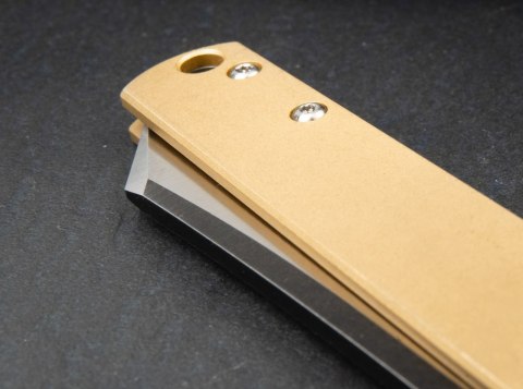 Nóż Böker Plus Zenshin 42 Brass Nóż Böker Plus Zenshin 42 Brass