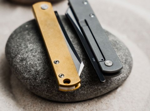 Nóż Böker Plus Zenshin 42 Brass Nóż Böker Plus Zenshin 42 Brass