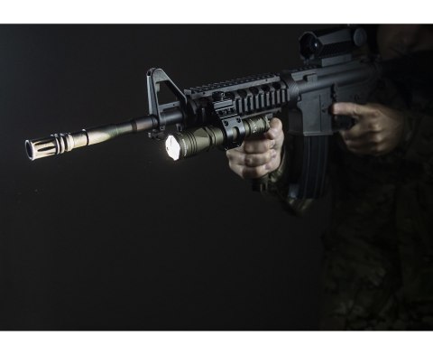 Latarka Armytek Dobermann PRO Olive 1400 lm Latarka Armytek Dobermann PRO Olive 1400 lm